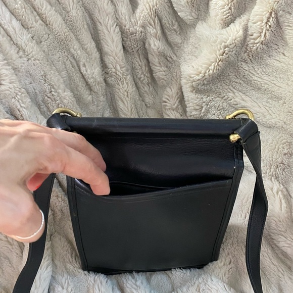 Vintage Coach Black Leather Murphy Crossbody Bag 9930 - Picture 4 of 13